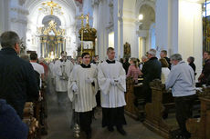 Abschlussvesper der Bischofskonferenz mit Austeilung des Bonifatiussegens (Foto: Karl-Franz Thiede)